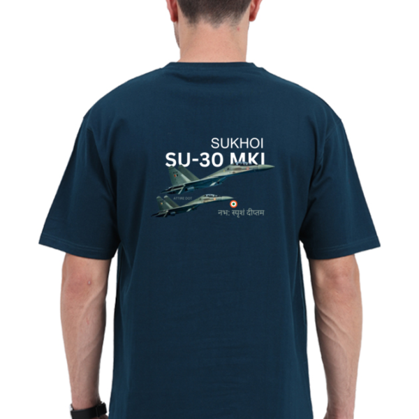 Attire Dot oversized t-shirt featuring a detailed print of the Indian Air Force Sukhoi aircraft on the back, perfect for aviation enthusiasts and showcasing national pride.